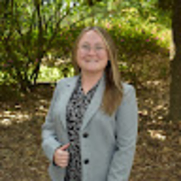 Meet your Posher, Julia - Picture 1 of 1